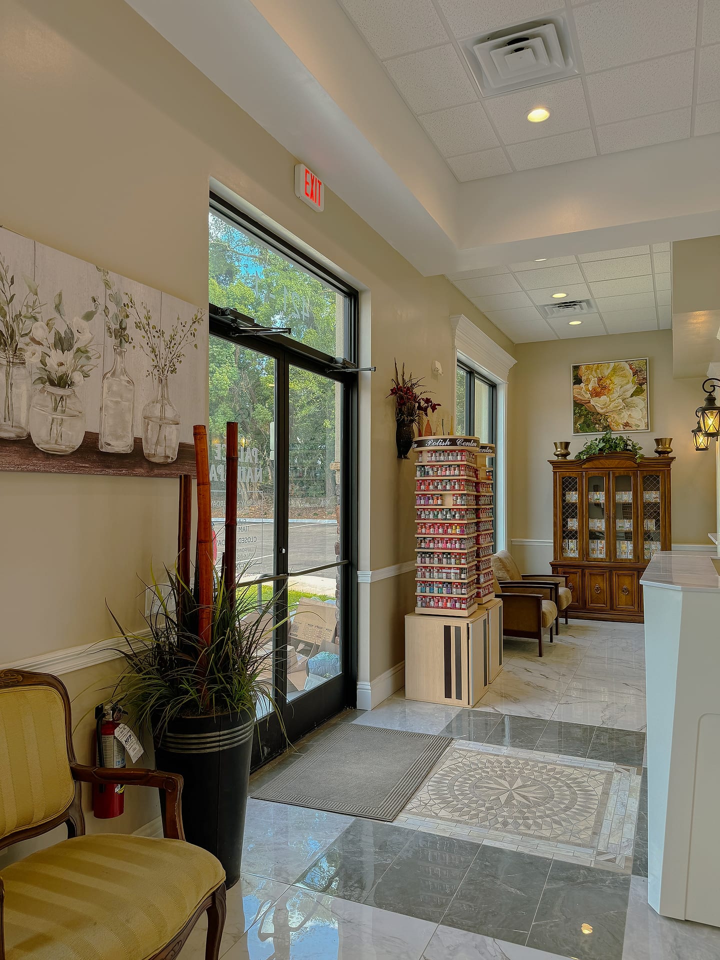 Welcoming entrance and waiting area at Palace Nail Spa near the Capitol and Lake Ella